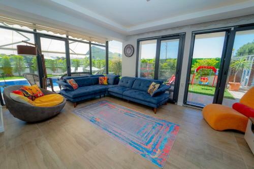 3 Bedroom Triplex Villa