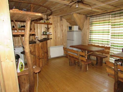 Lodge Nota Bene Mykulychyn