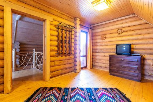 Mayak Chalet Resort Mykulychyn