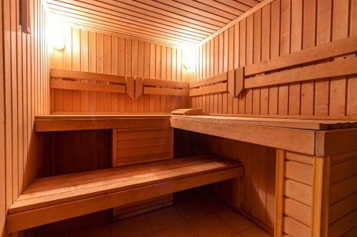 Mayak Chalet Resort Mykulychyn