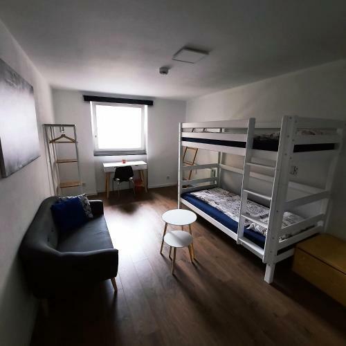 Bed & Breakfast Rooms In Shared House Saarbrucken Center