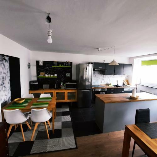 Bed & Breakfast Rooms In Shared House Saarbrucken Center