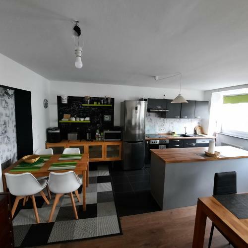 Bed & Breakfast Rooms In Shared House Saarbrucken Center