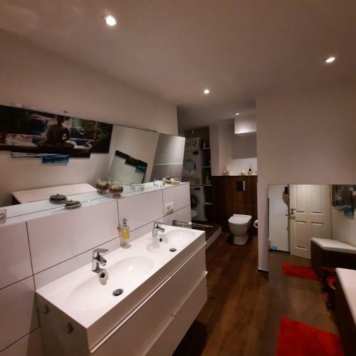 Bed & Breakfast Rooms In Shared House Saarbrucken Center