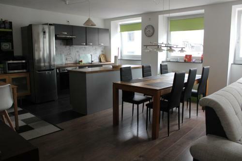 Bed & Breakfast Rooms In Shared House Saarbrucken Center