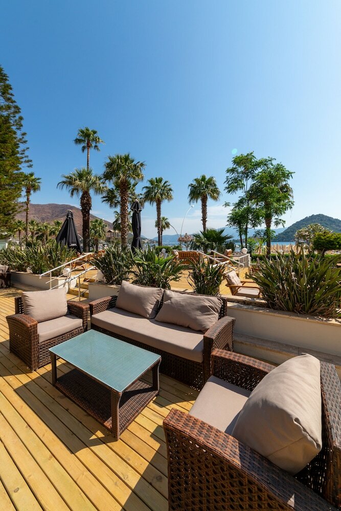 Hotel Faros Premium Beach
