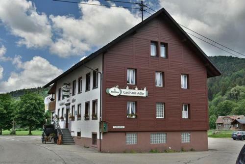 Apartamento Ferienwohnung Im G�stehaus Adler Albtal