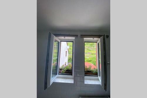 Historisches Haus Direkt Am Rhein
