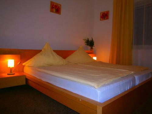 Albergue Hotel Strauss
