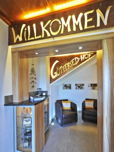 Hostal Fr�hst�ckspension G�tzfried-hof