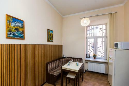 Luxury Central Two Bedroom Apartment