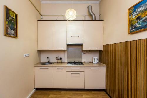 Luxury Central Two Bedroom Apartment