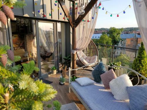 Apart-terrace On Baker Street