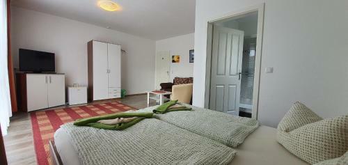 Hostal Pension Lenz