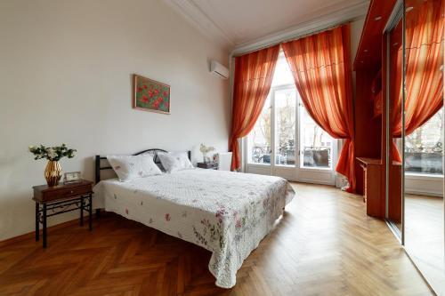 Grand Lviv Apartment II (2 Of 3)