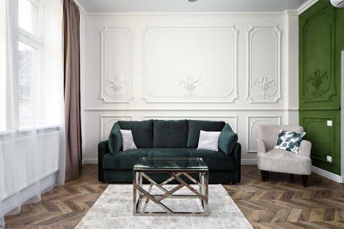Green Apartment
