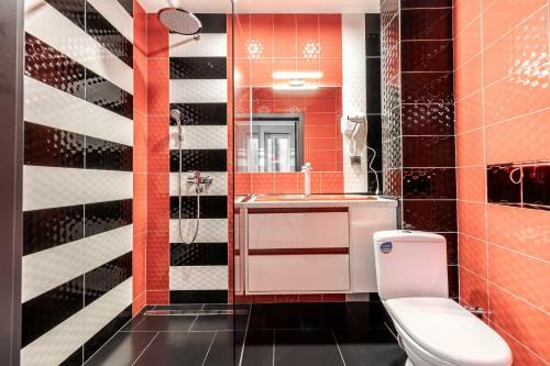 Balabana Red Apartment