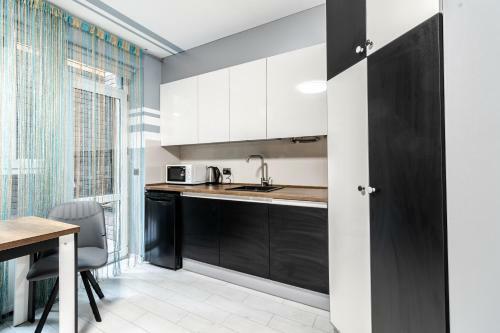 Balabana Red Apartment