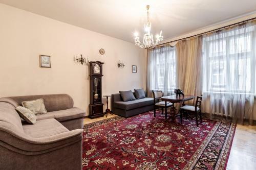 Doroshenka Antique Apartment
