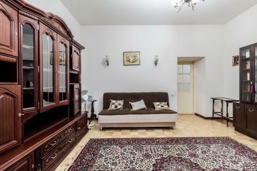 Doroshenka Antique Apartment