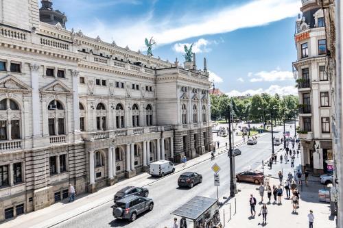 Opera House Apartment 2