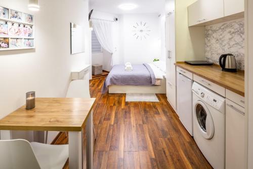 Cozy Apartments Center