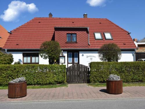 Kapit�nshaus Schaprode