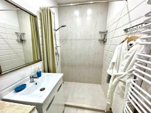 Apartamento White Sophia Park&parking