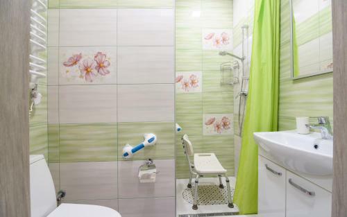 Colored Balloons - 3 Bedrooms, 3 Bathrooms, Equipped Large Apartments