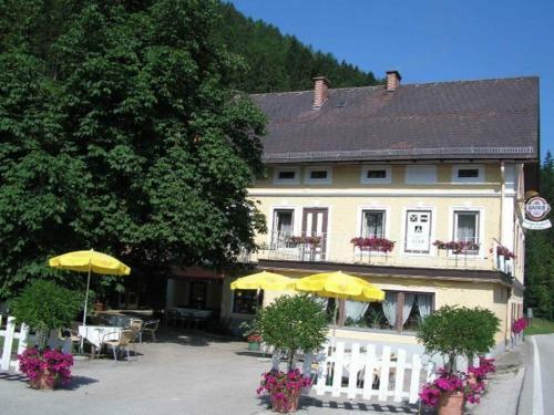 Hostal Gasthof Staudach