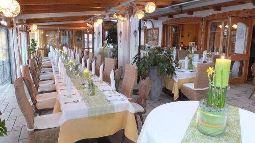 Hostal Gasthof Pension Perauer