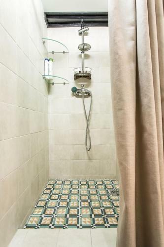Two Level Apartment Odessa For 4