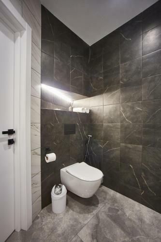 Gagarin Plaza Luxury Sea View Apartments