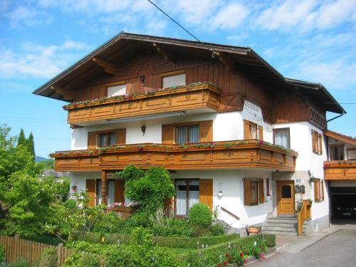 Bed & Breakfast G�stehaus Heidi