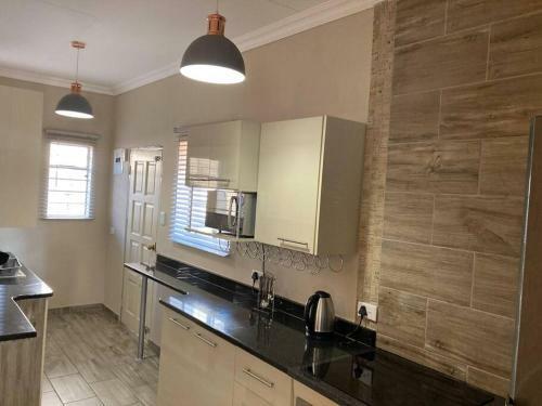 Apartamento Cosy & Modern Home Ideal For Your Lowveld Stay