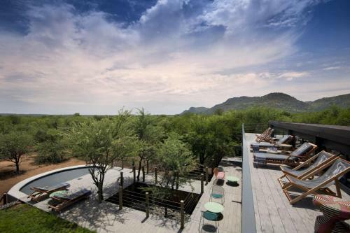 Lodge Mbazo Safaris