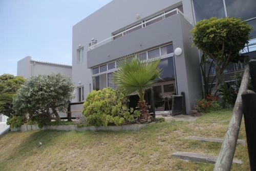 Holiday Apartment - 2min From Beach (melkbosstrand, Cape Town)