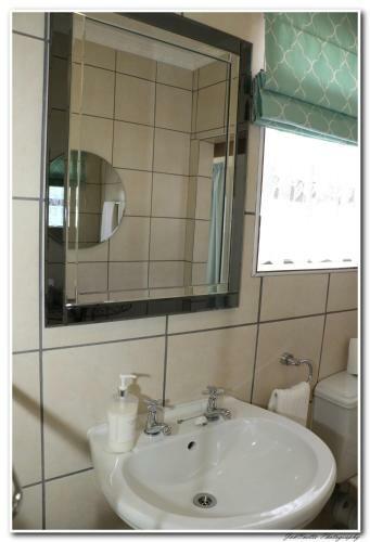 Hostal Montarie Guest Accommodation
