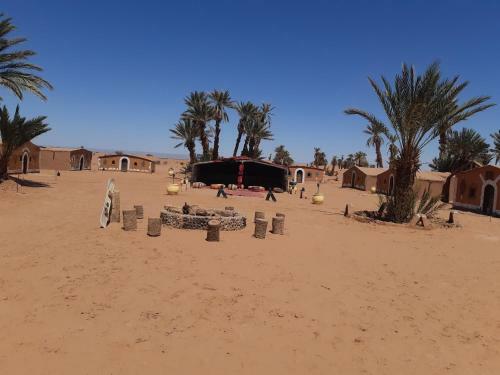 Bed & Breakfast Camp Mhamid Sahara Tours