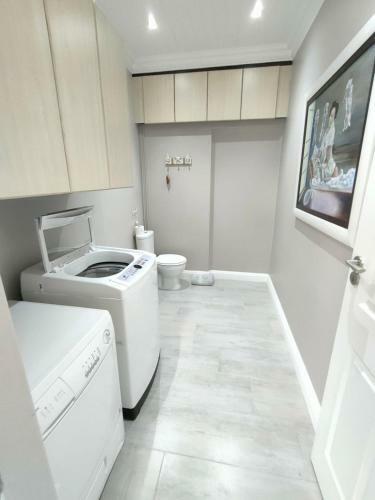 Luxury Cottage On Churchill