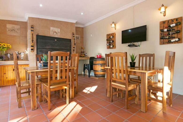 J's Audacious Living Montagu
