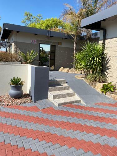 Hostal The Outlook Guest House