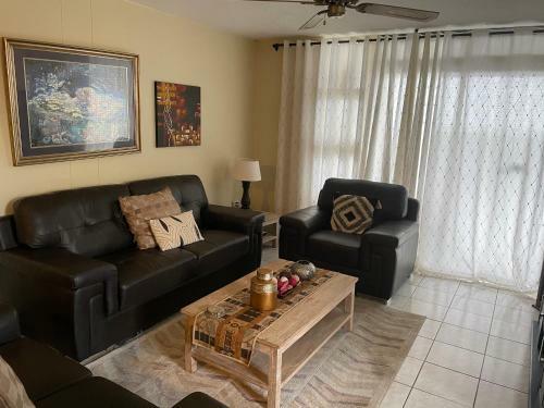 Apartamento Mont Blanc , Margate. Kzn