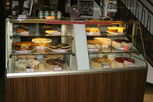 Hostal Caf� Und Pension H�pen Idyll
