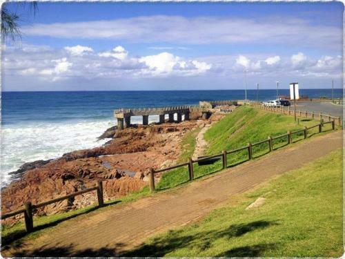 Sea Spray - Beautiful Private Unit With Swimming Pool