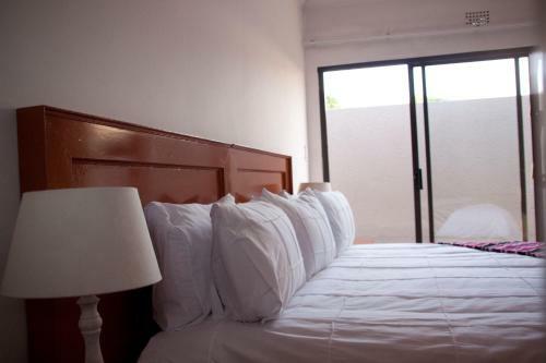 Hostal Pimville Guest House