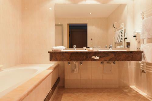 Hotel Weisseespitze