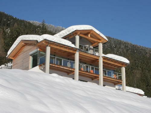 Holiday Home Bella Isa Weissensee