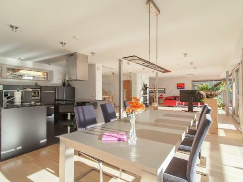 Holiday Home Bella Isa Weissensee