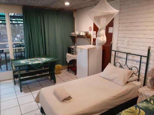 Hostal Elephant Walk Guesthouse And Back Packers